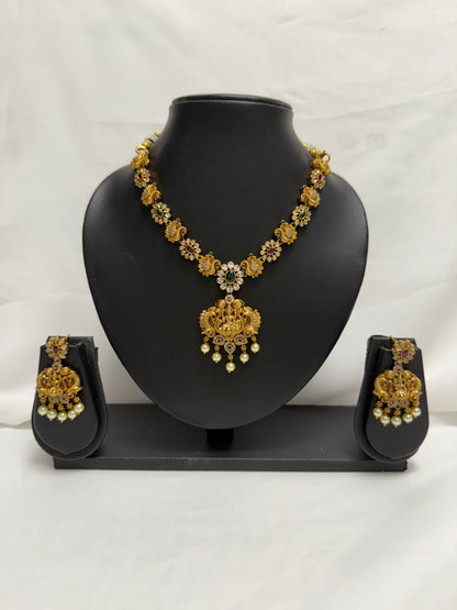 Gold Traditional Necklace 136