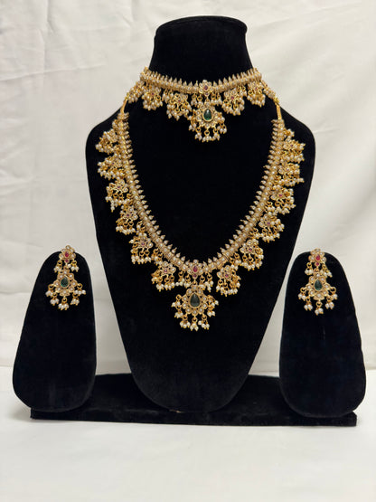 Gold Traditional Necklace 121