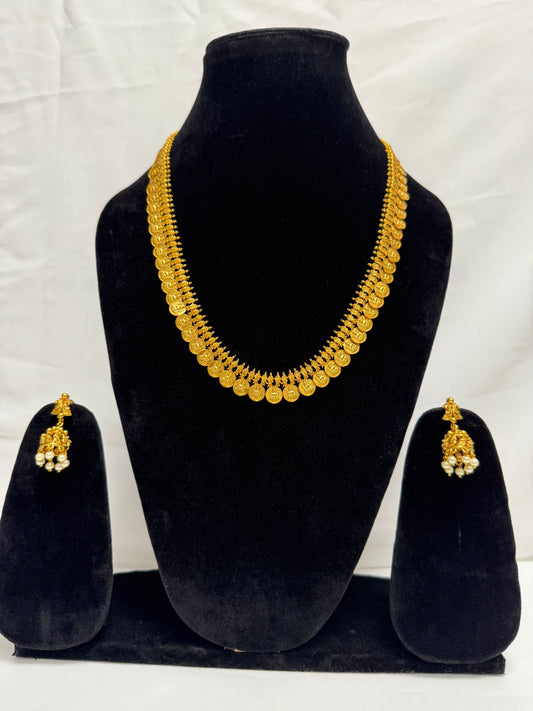 Gold Traditional Necklace 106