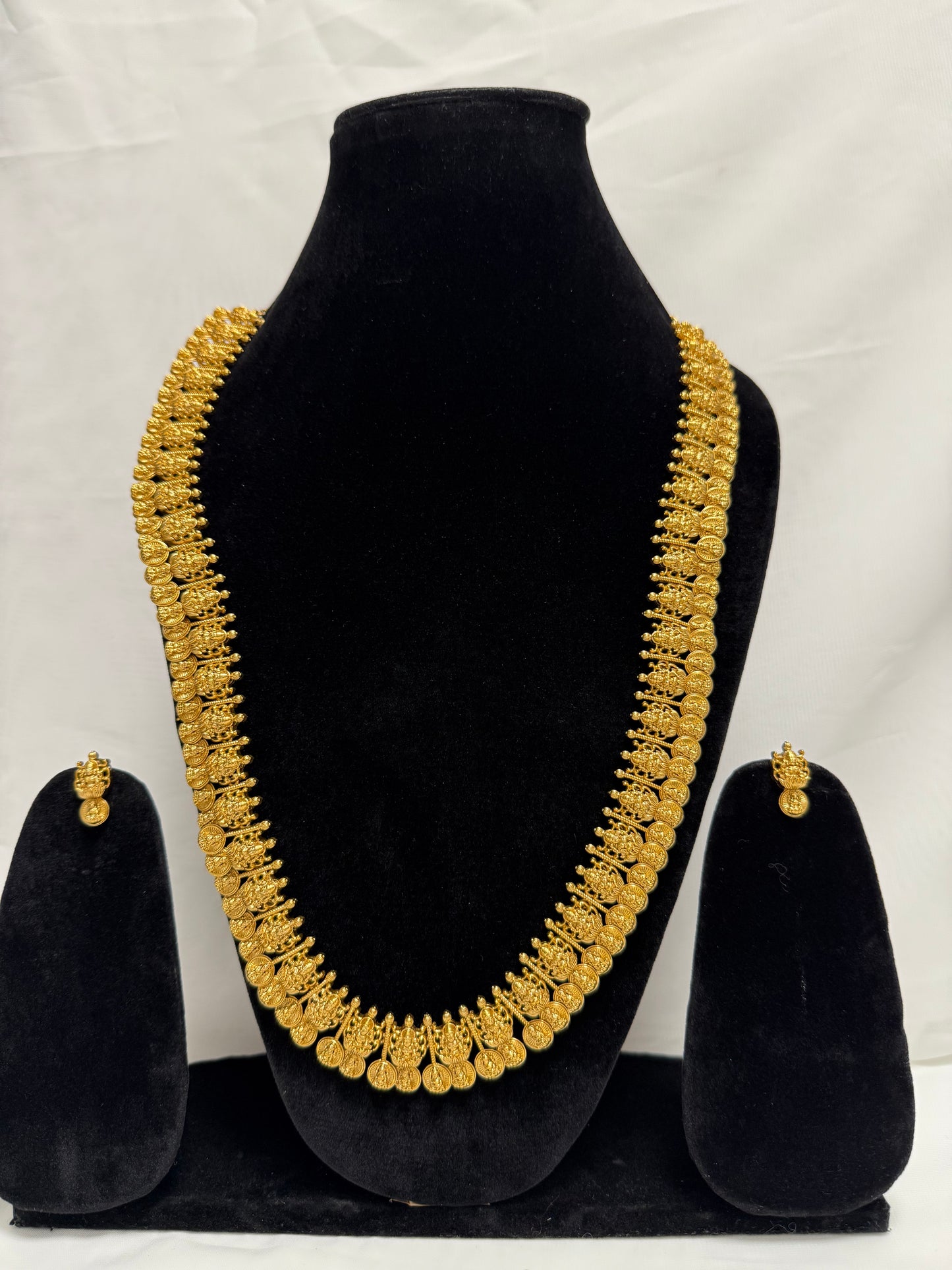 Gold Traditional Necklace 122