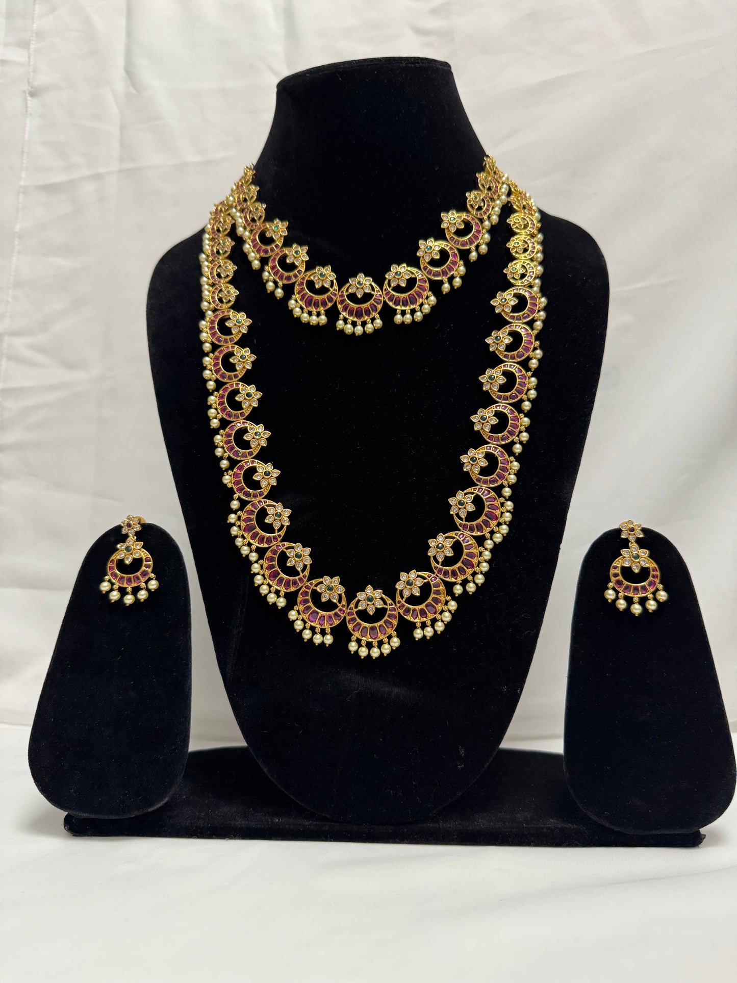 Gold Traditional Necklace 107