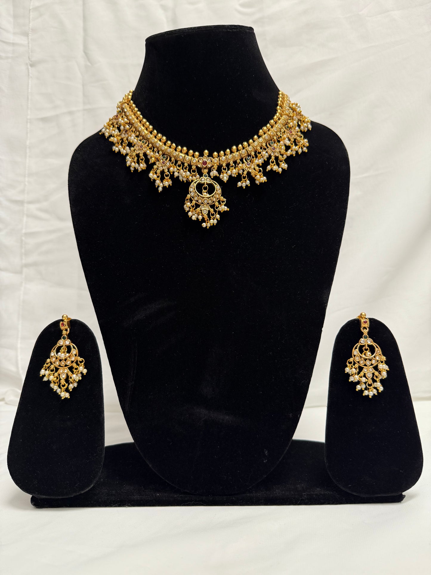 Gold Traditional Necklace 212
