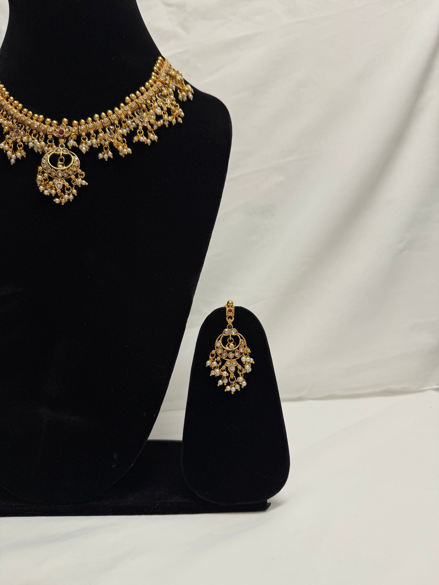 Gold Traditional Necklace 212