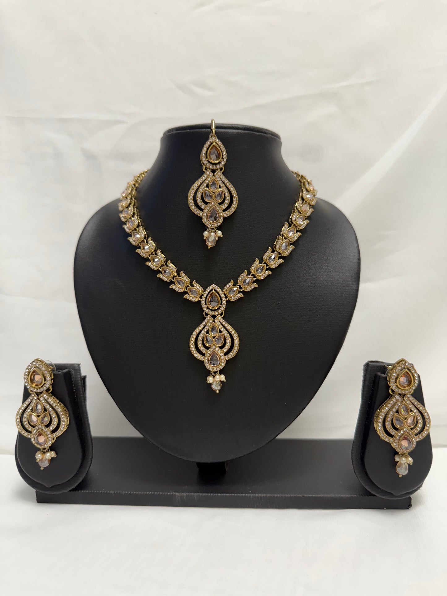 Gold Party Necklace 210