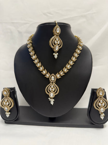 Gold Party Necklace 181