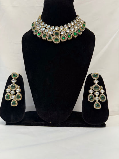 Green Party Necklace 208