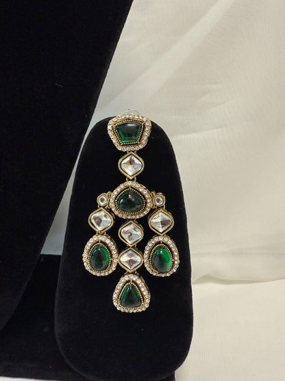 Green Party Necklace 208