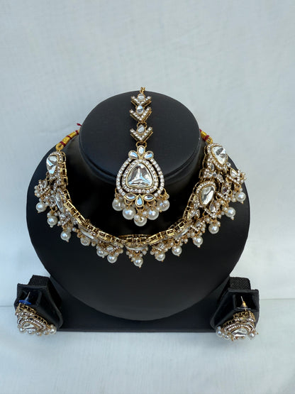 Gold Party Necklace 216