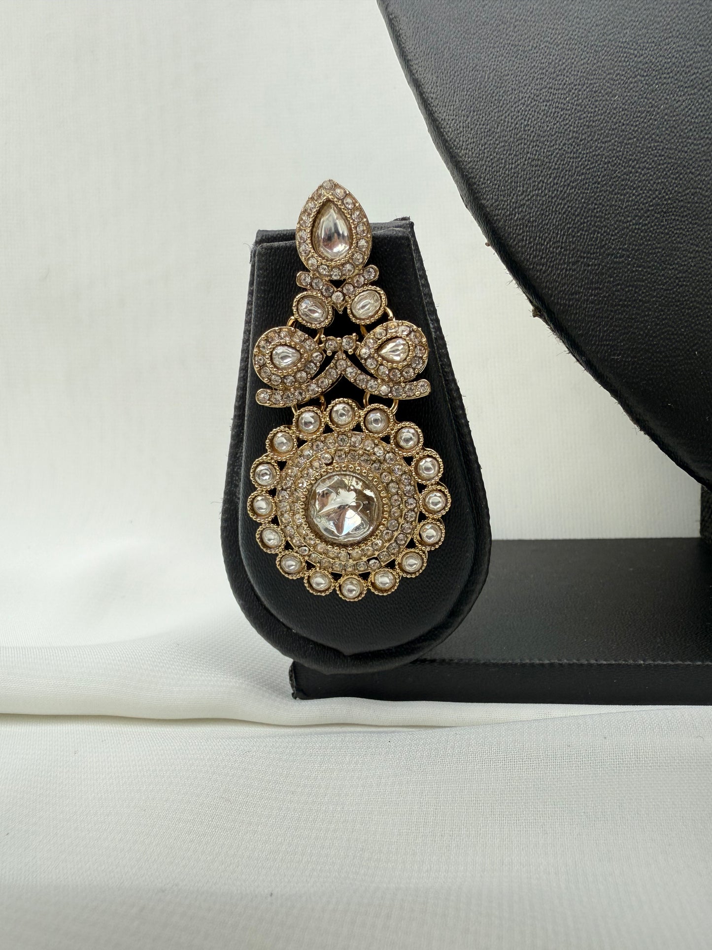 Gold Party Chocker 217