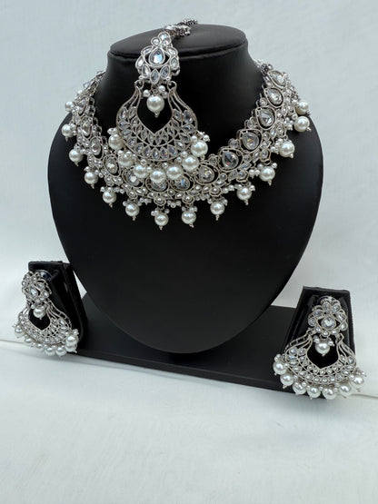 Silver Party Necklace 224