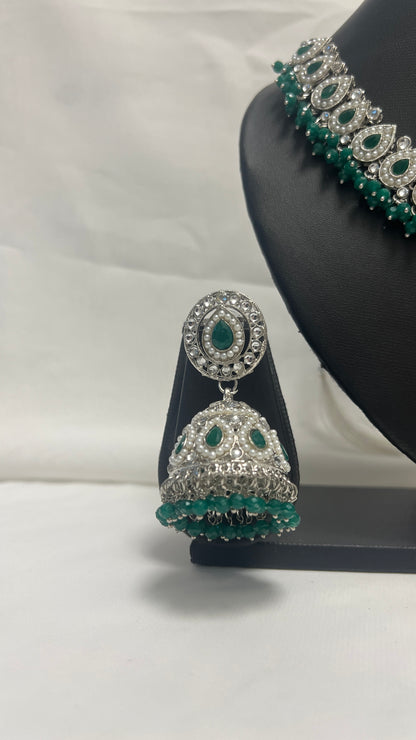 Green Party Necklace 153