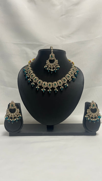 Green Party Necklace 169