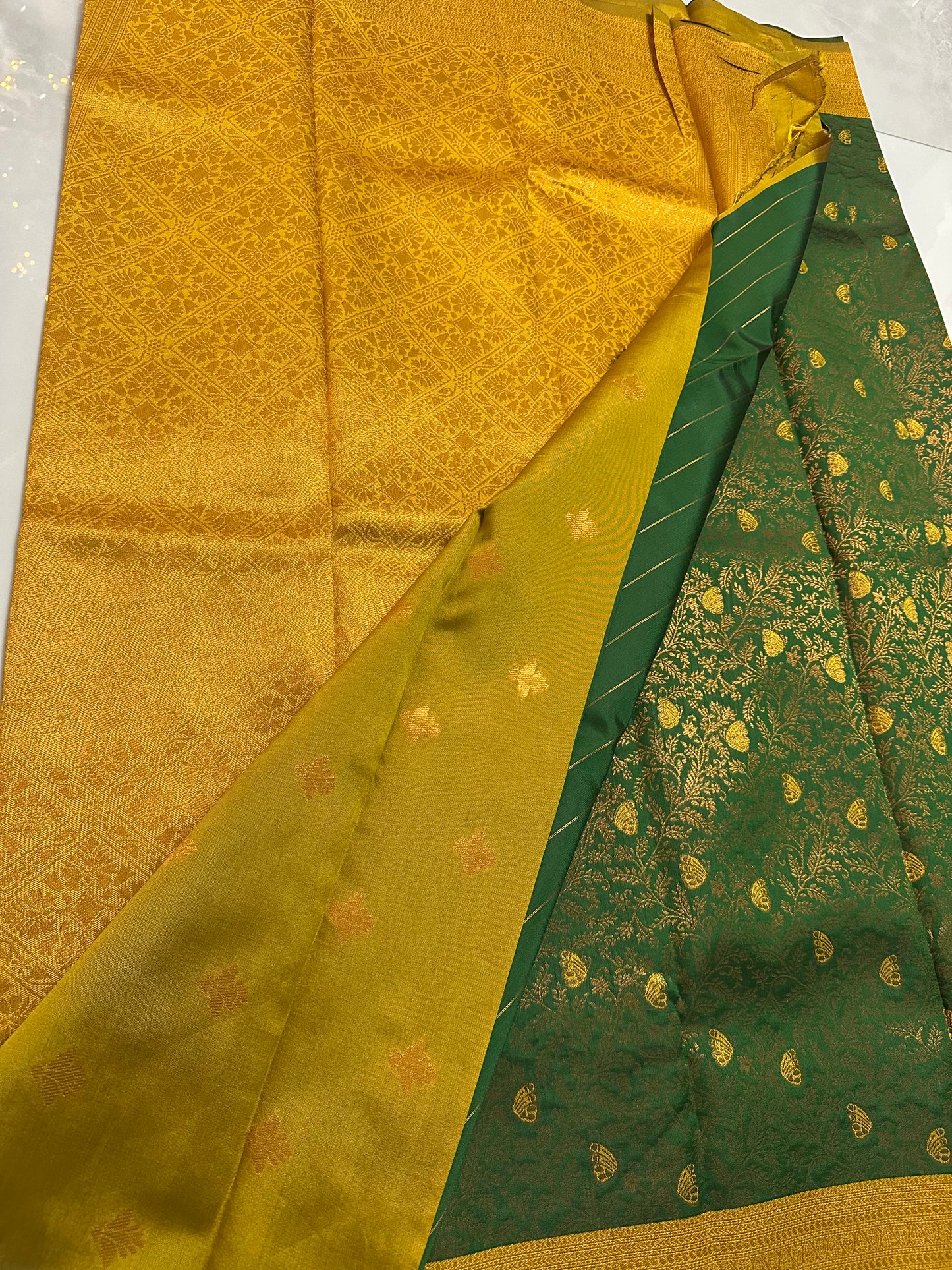 Valkalam Silk Saree Green/Yellow