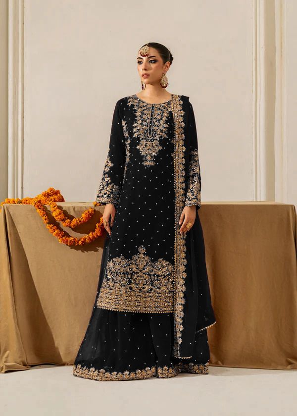 Mahira Sharara Shiny Black