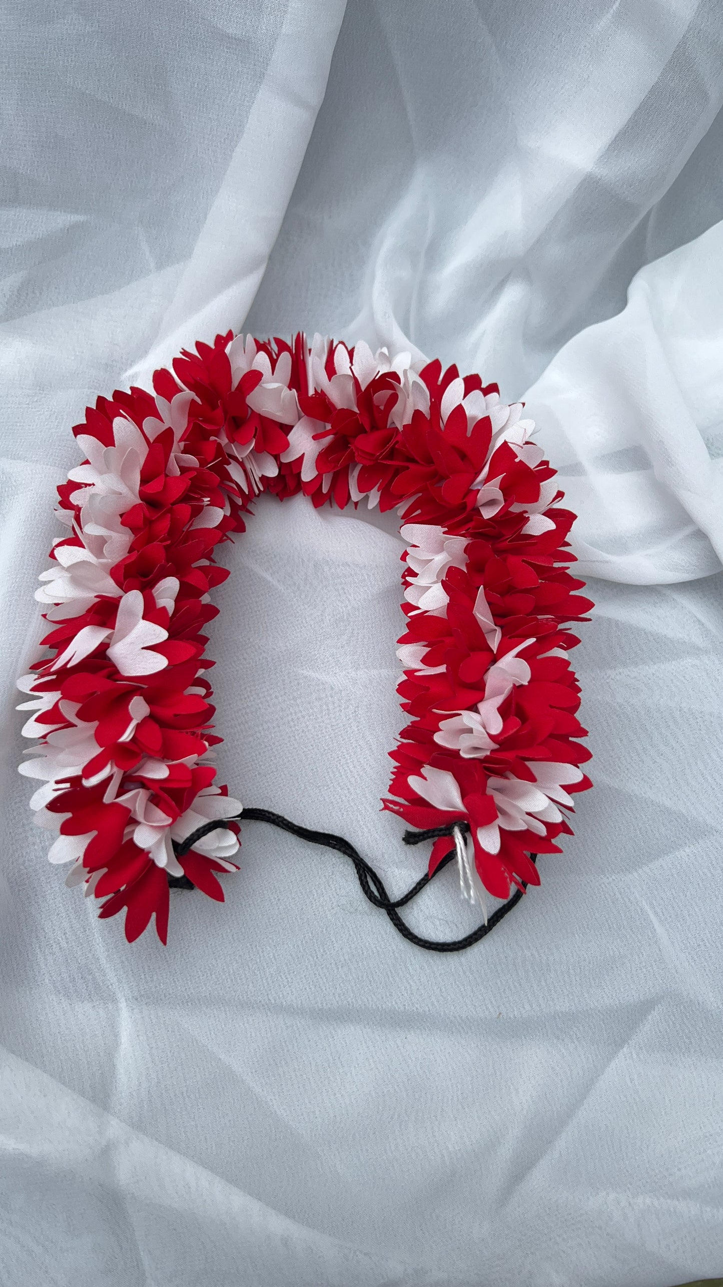 Red/White Jasmin Hair Garland