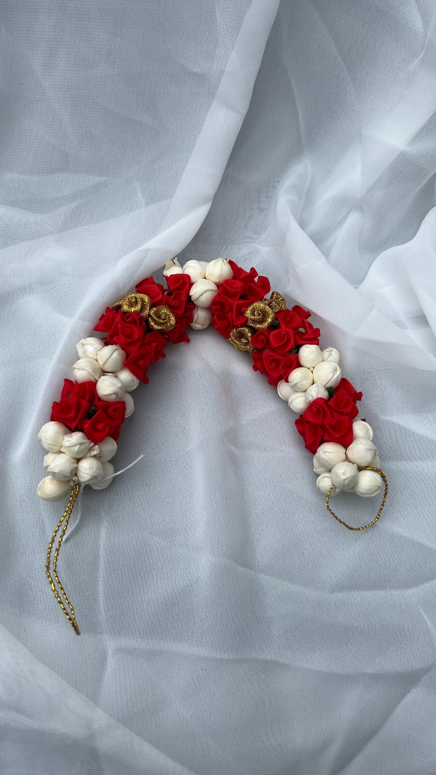 Red/White Jasmin Hair Garland