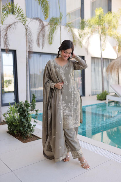 Nemi Salwar Chiku