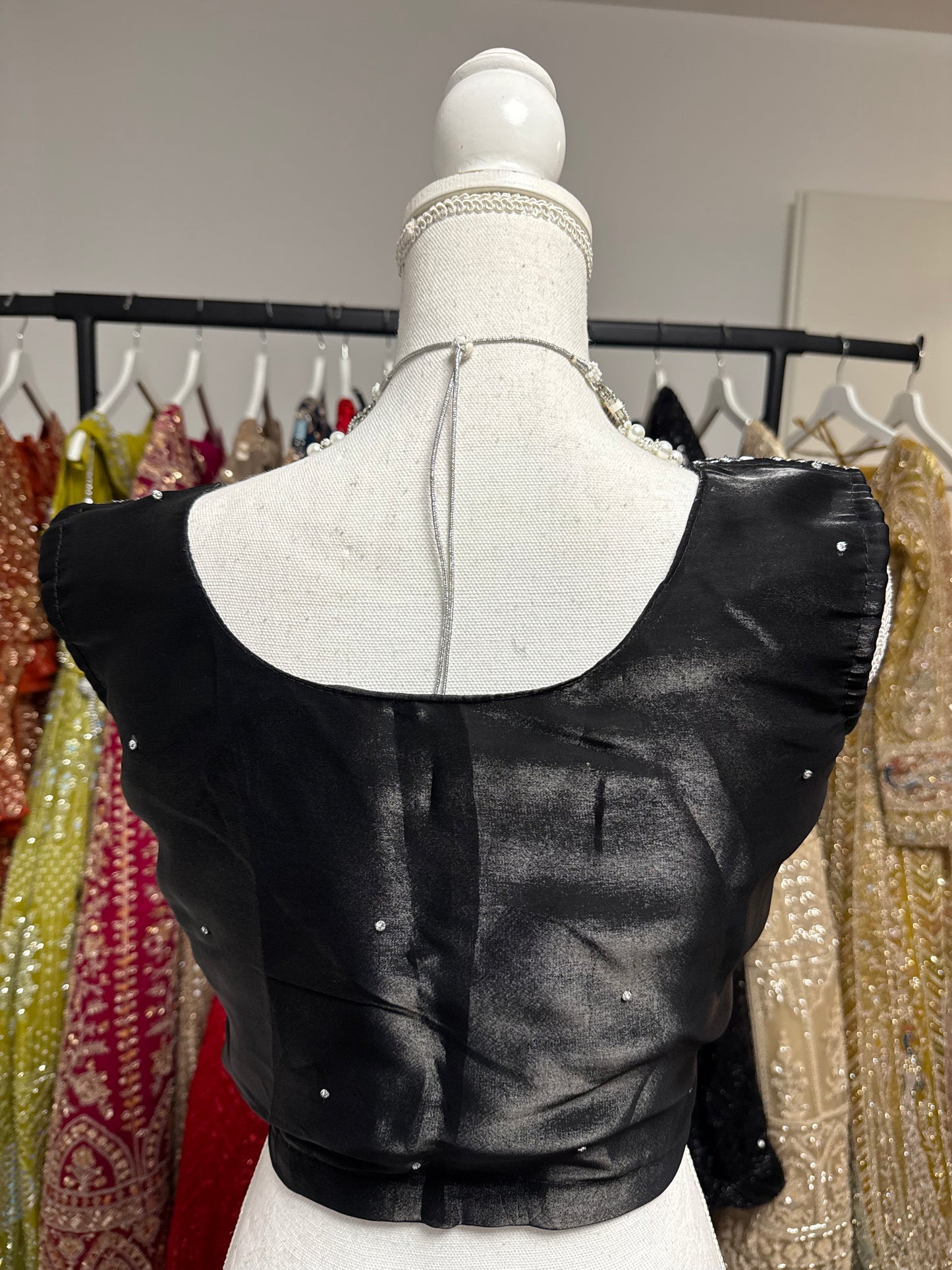 Sahira Fully Stitched Black