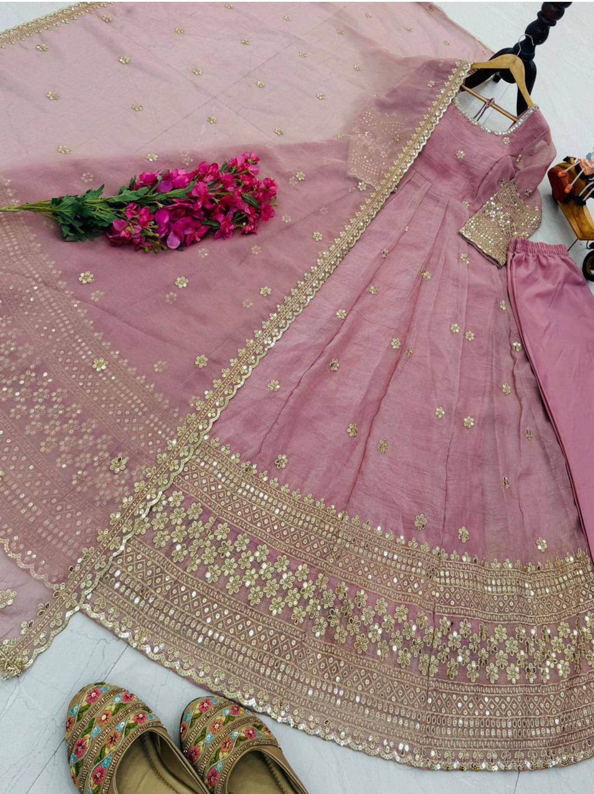 Ariya Anarkali Rose