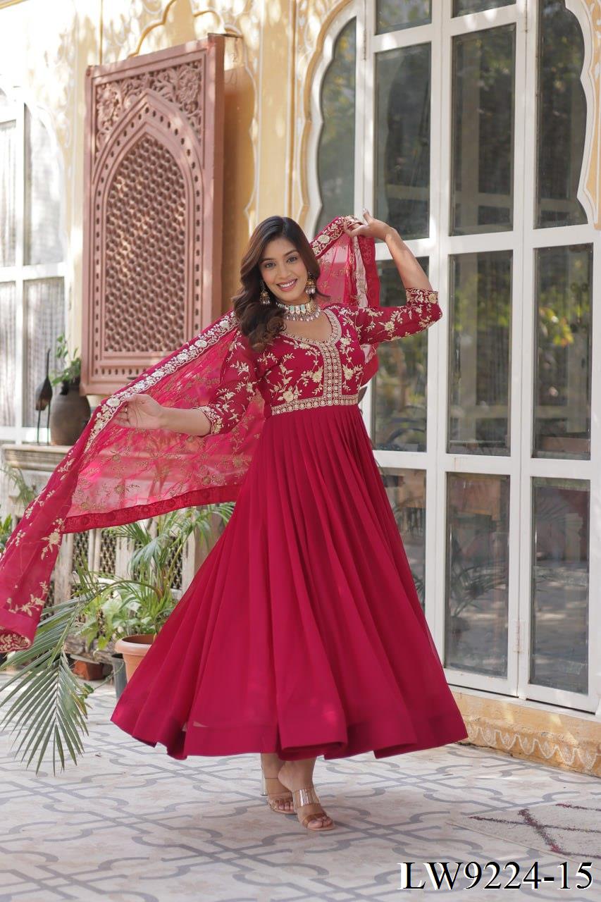Nyra Anarkali