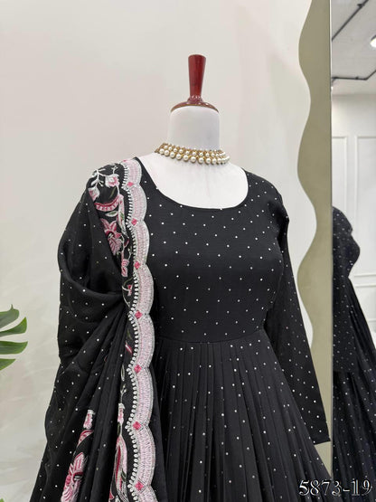 Ira Anarkali Black